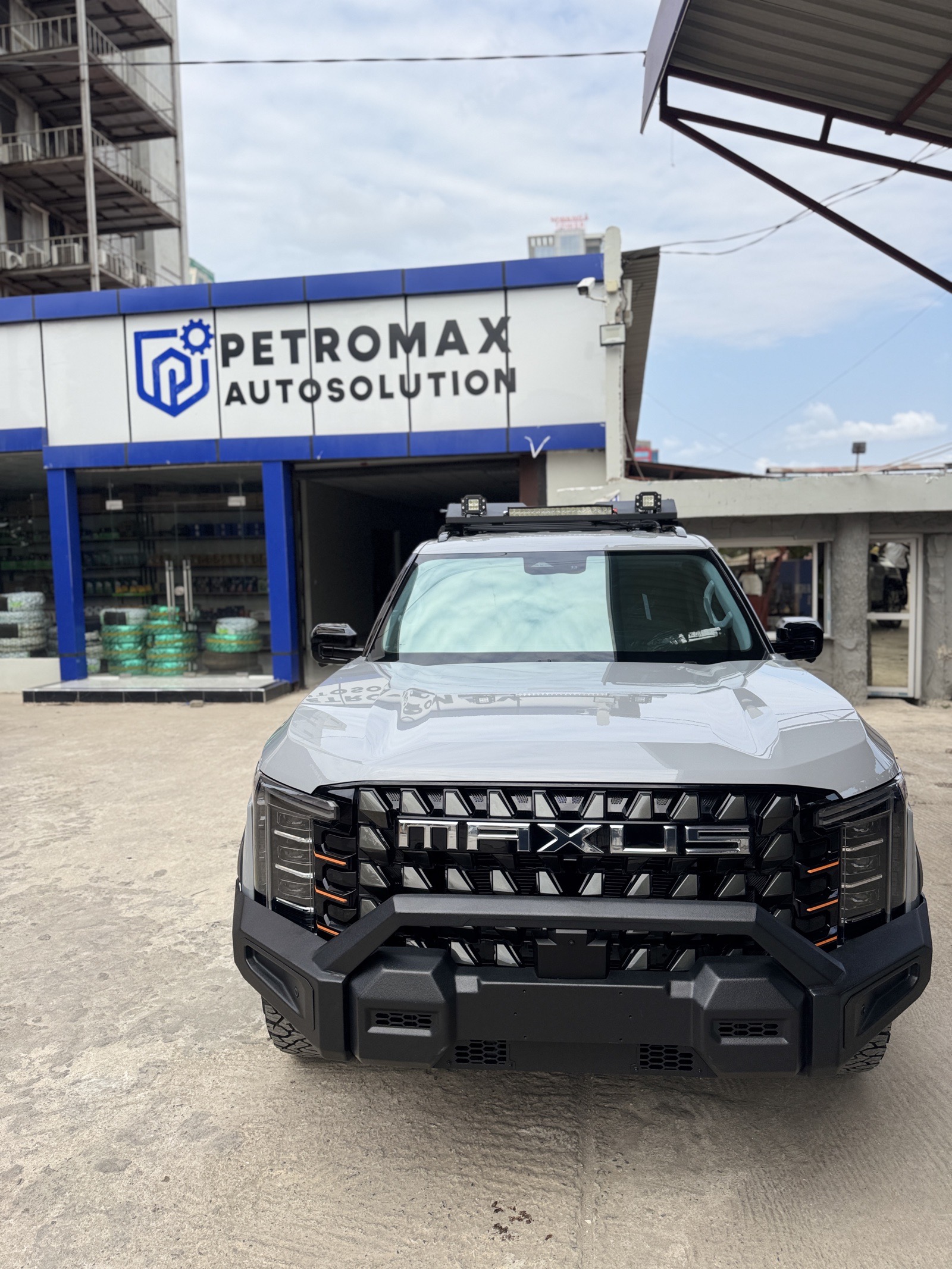 MAXUS TERRON 9 – Msasani